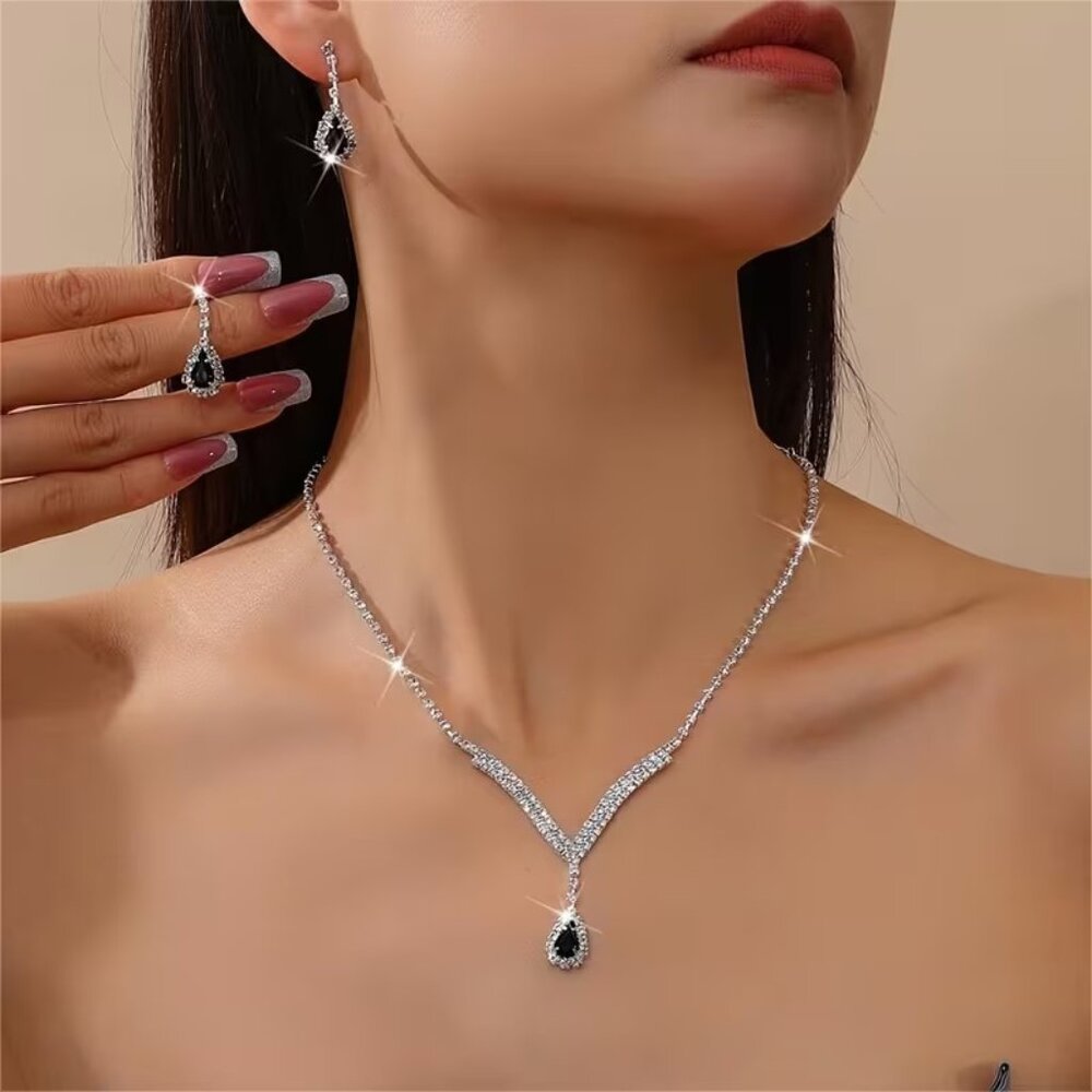 New Womens Blue & White Crystal Teardrop Necklace